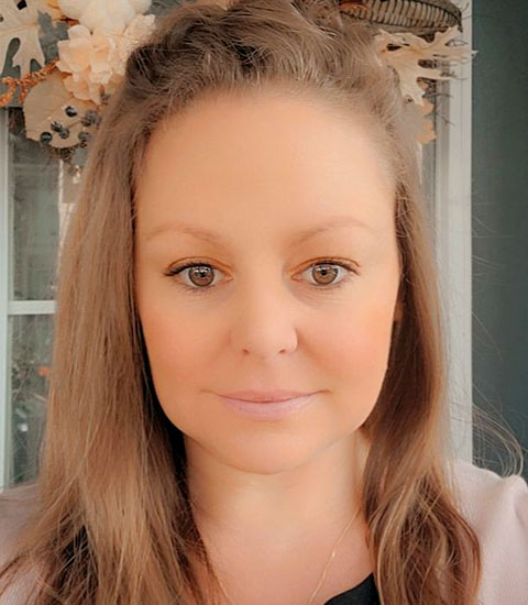 rah-crystalkingsbury-headshot-01