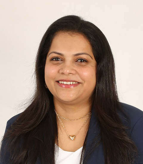 rah-aparna-headshot-01